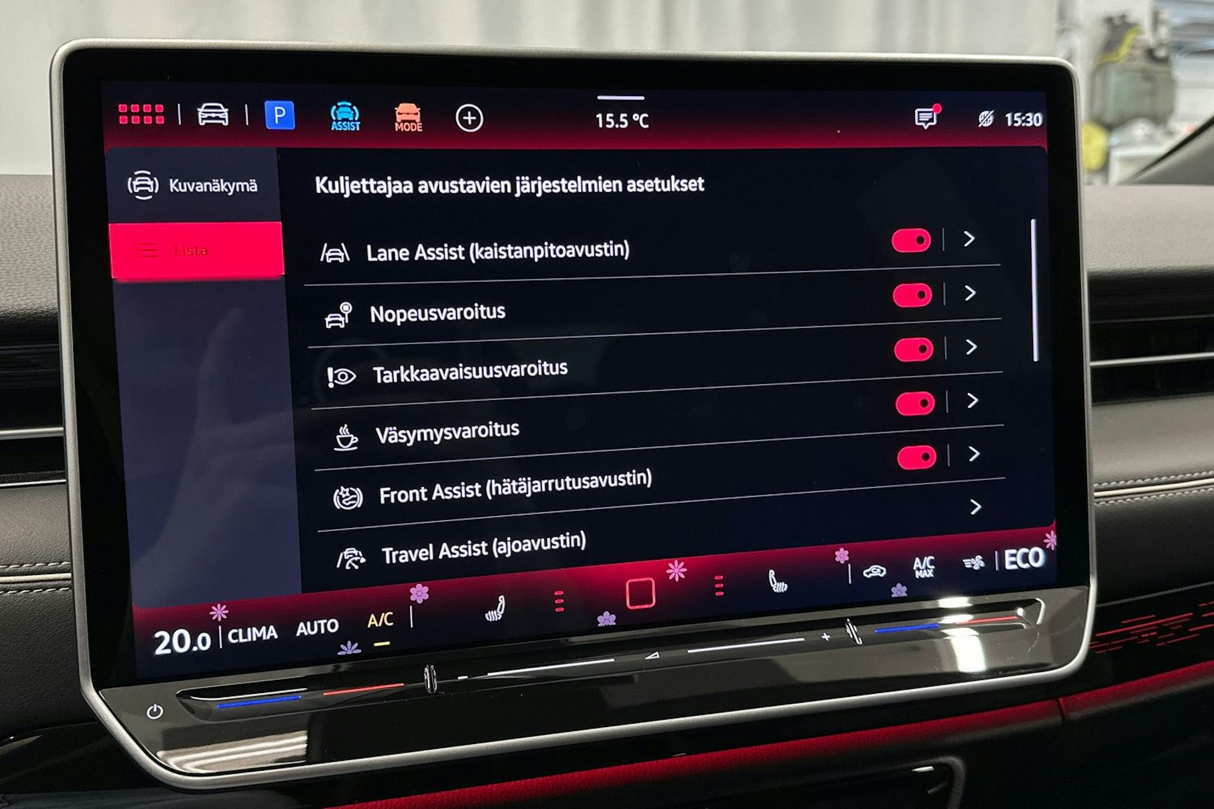 valkoinen Volkswagen ID.7 2025 kuva 31.