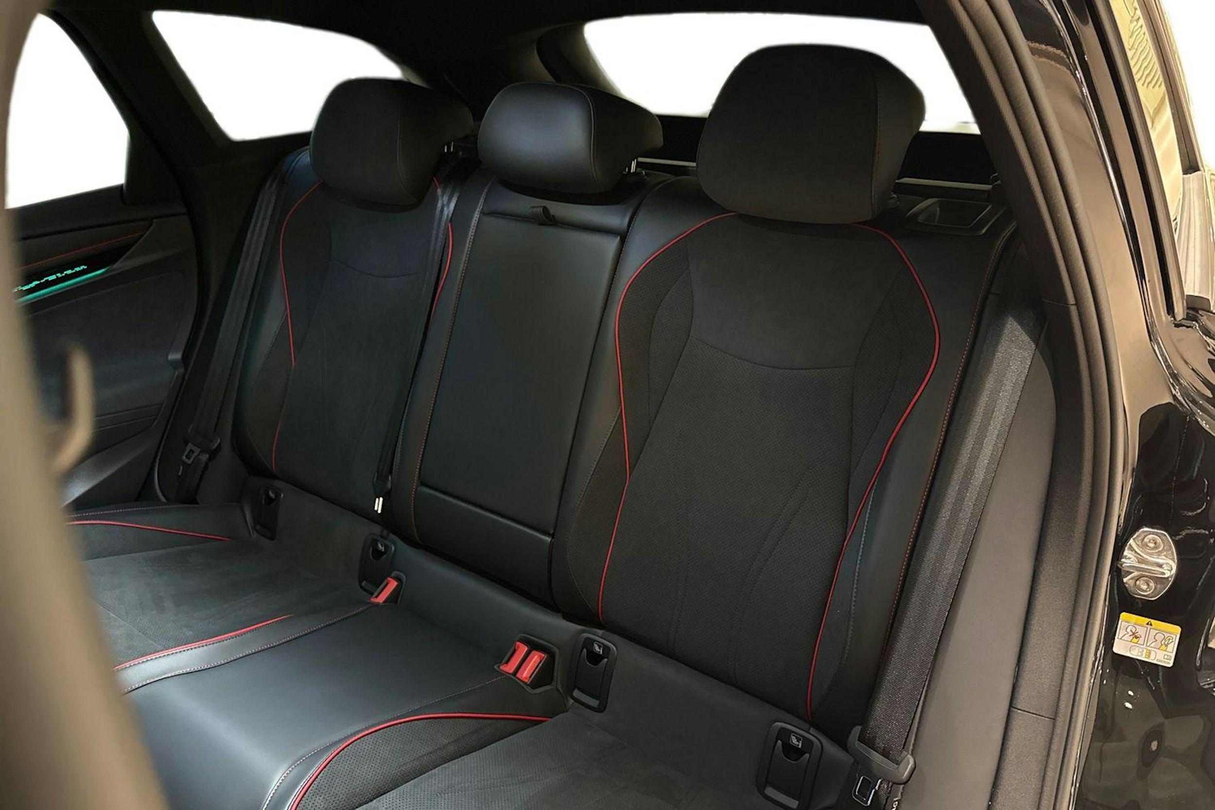 musta Volkswagen ID.7 2025 kuva 8.