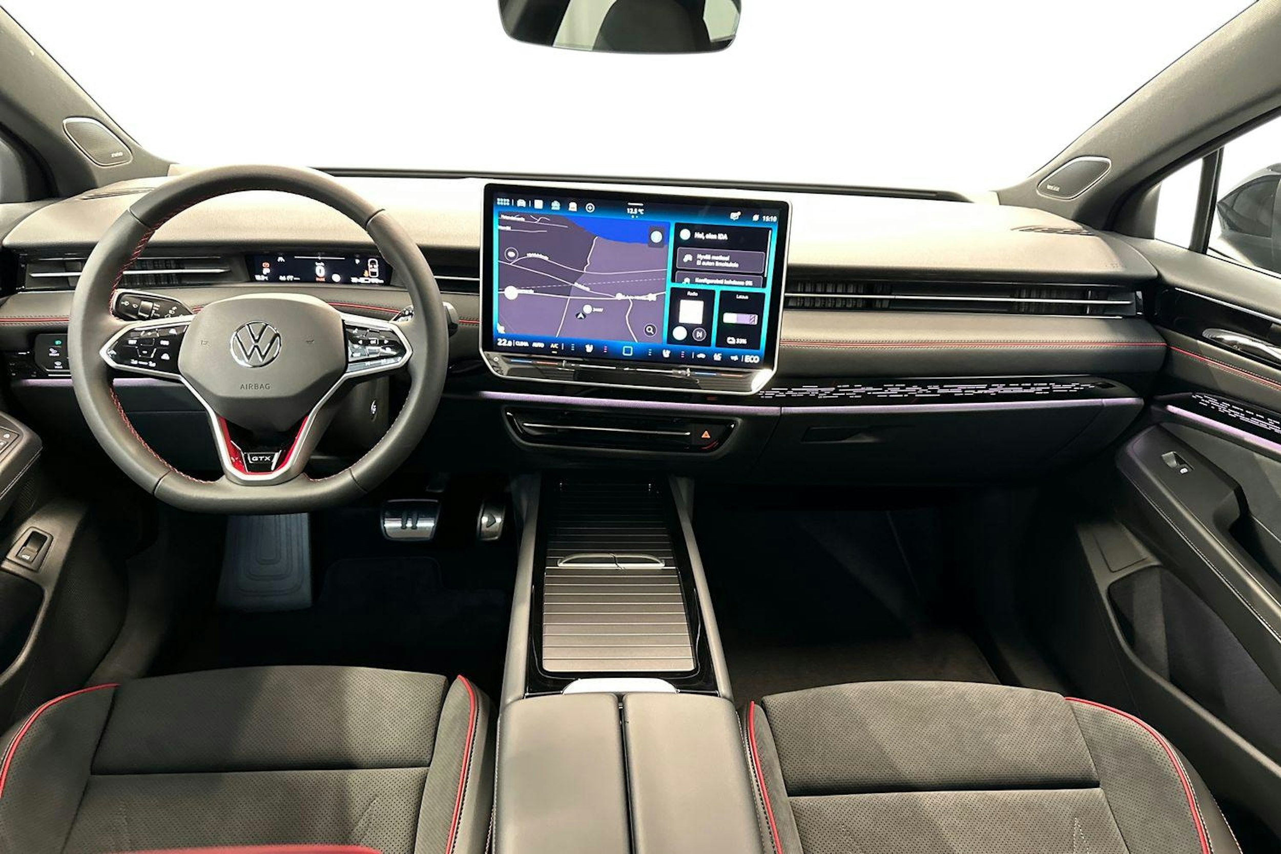 sininen Volkswagen ID.7 2025 kuva 7.