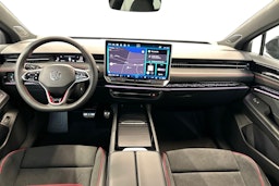 sininen Volkswagen ID.7 2025 kuva 7.