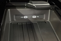 sininen Volkswagen ID.7 2025 kuva 30.