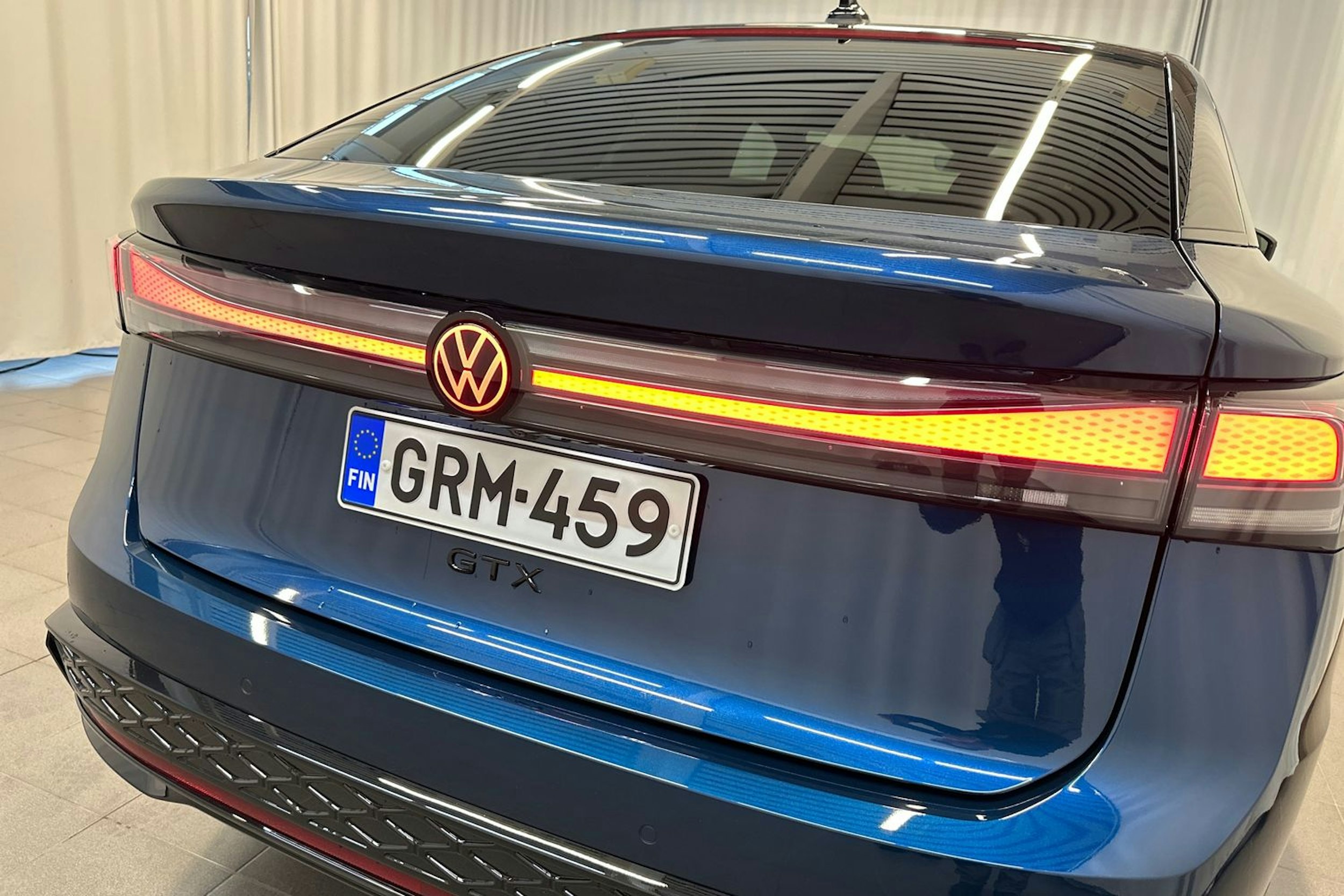 sininen Volkswagen ID.7 2025 kuva 32.