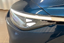 sininen Volkswagen ID.7 2025 kuva 34.