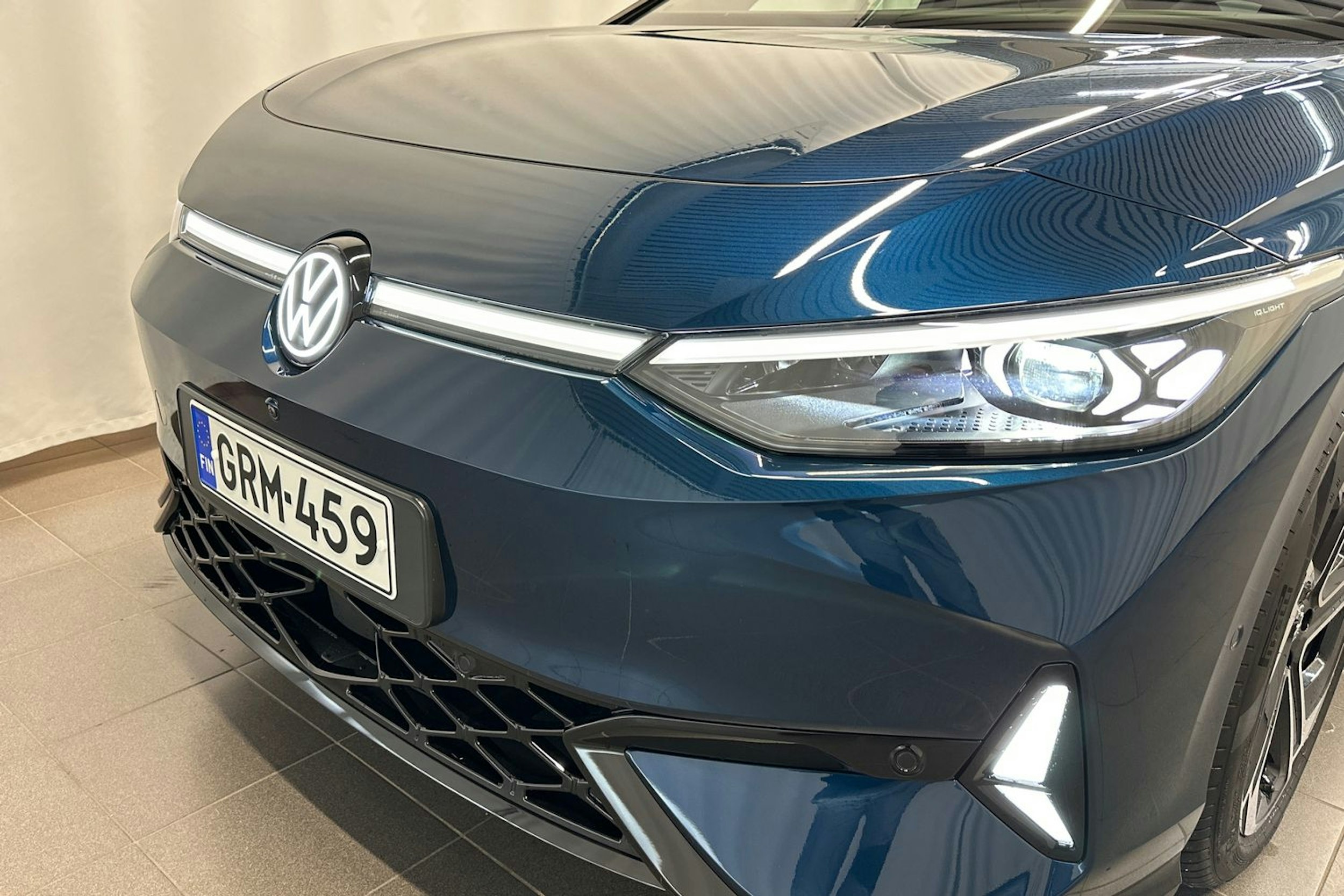 sininen Volkswagen ID.7 2025 kuva 35.