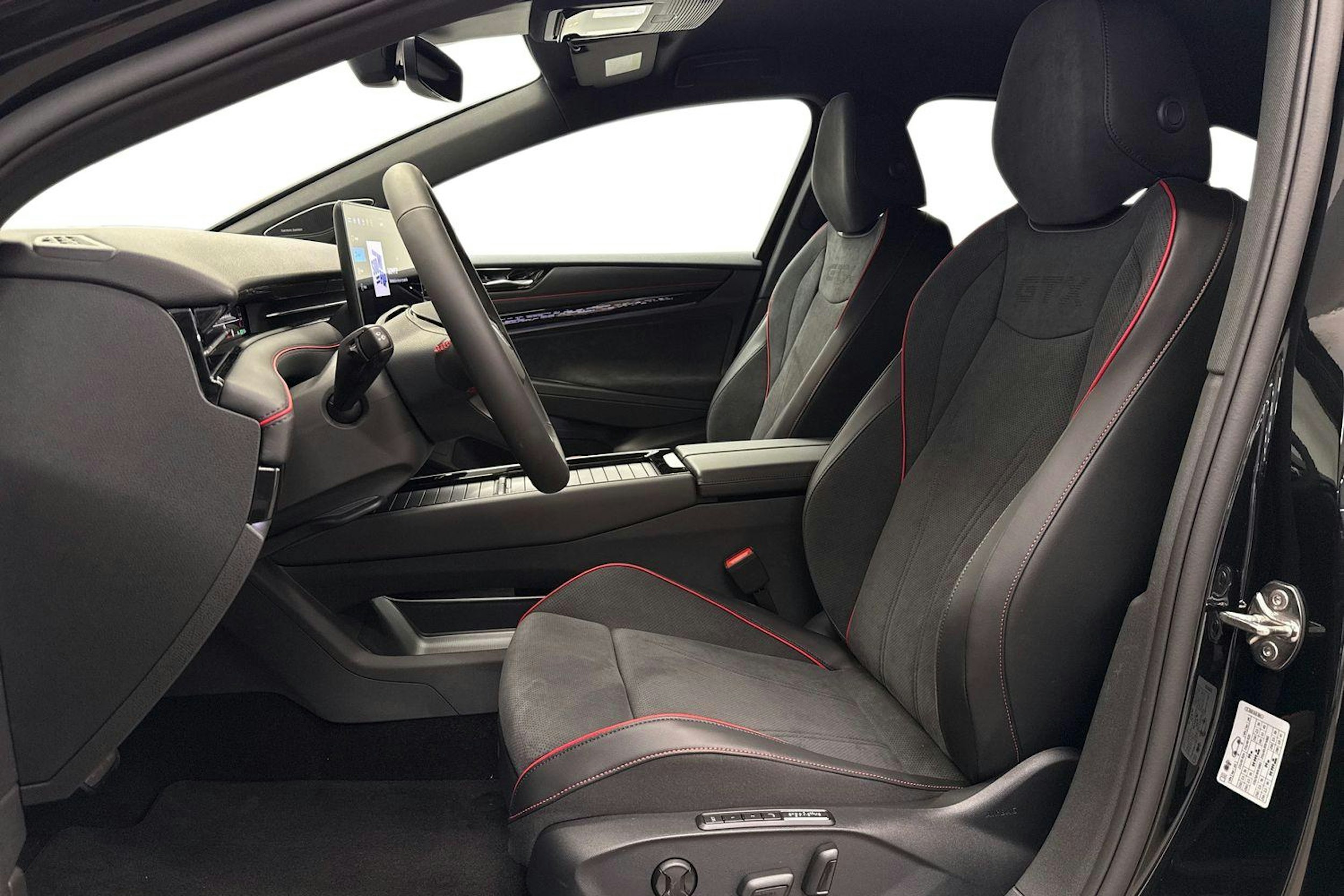 met. musta Volkswagen ID.7 2025 kuva 8.