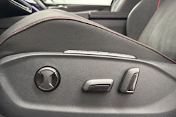 met. musta Volkswagen ID.7 2025 kuva 14.