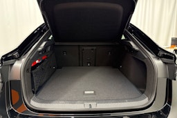 met. musta Volkswagen ID.7 2025 kuva 15.