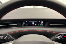 met. musta Volkswagen ID.7 2025 kuva 19.