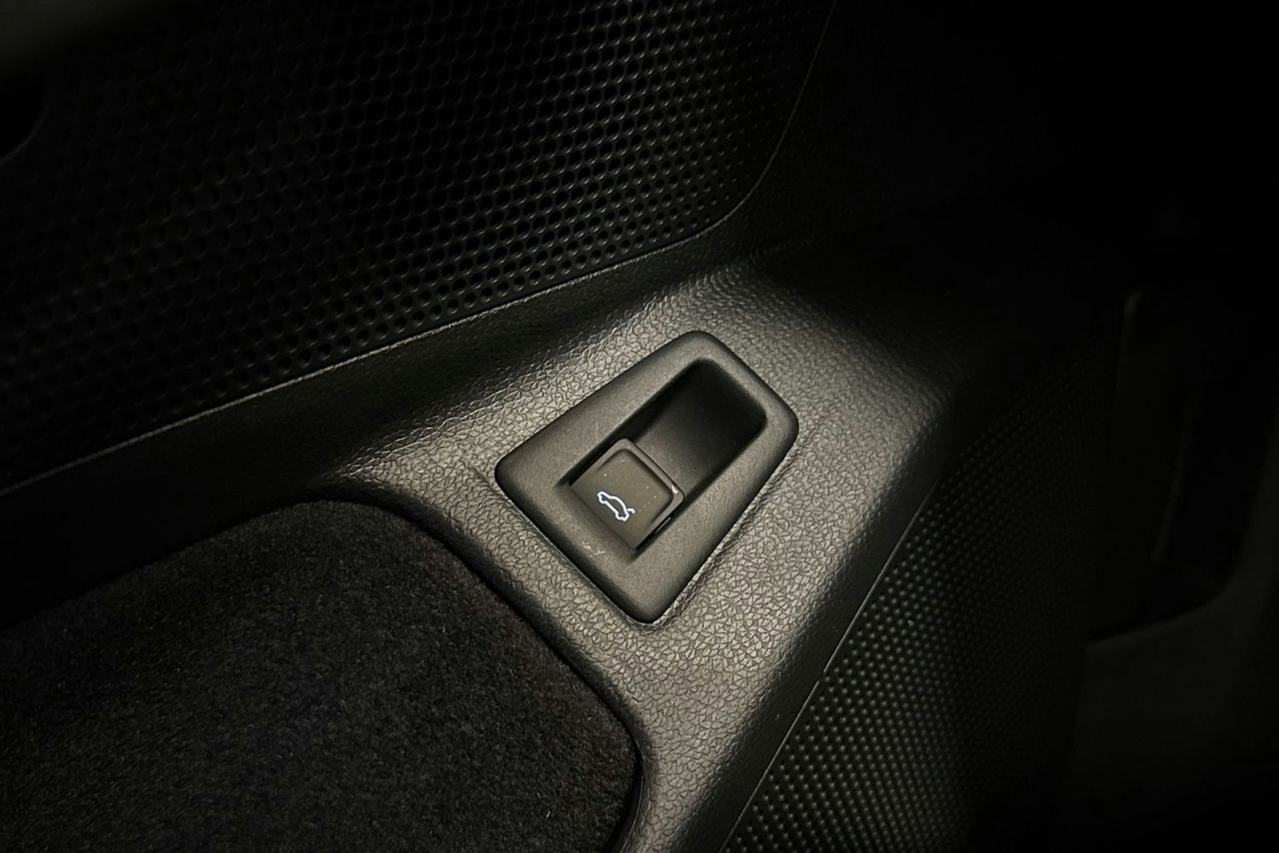 met. musta Volkswagen ID.7 2025 kuva 24.