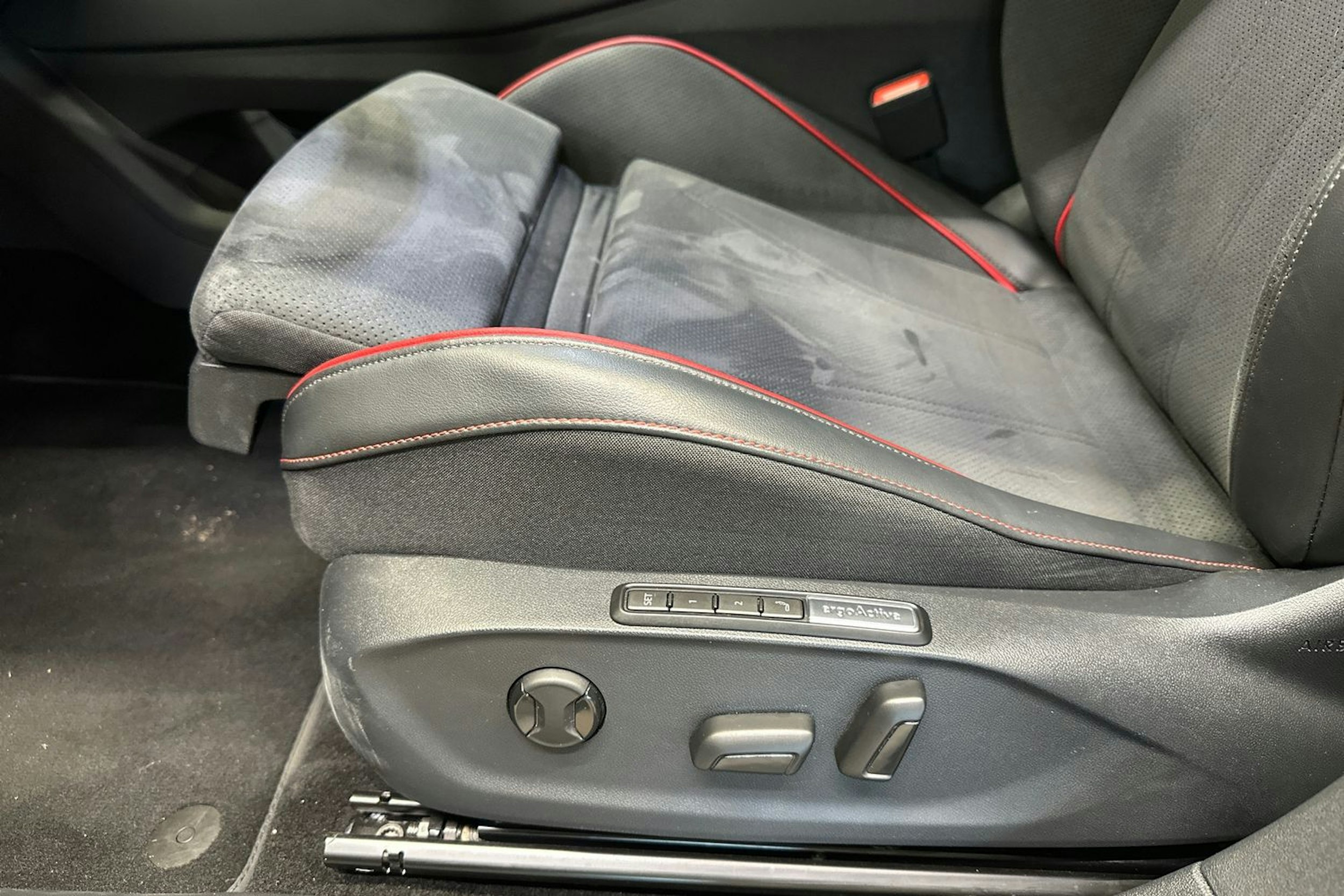 musta Volkswagen ID.7 2025 kuva 14.