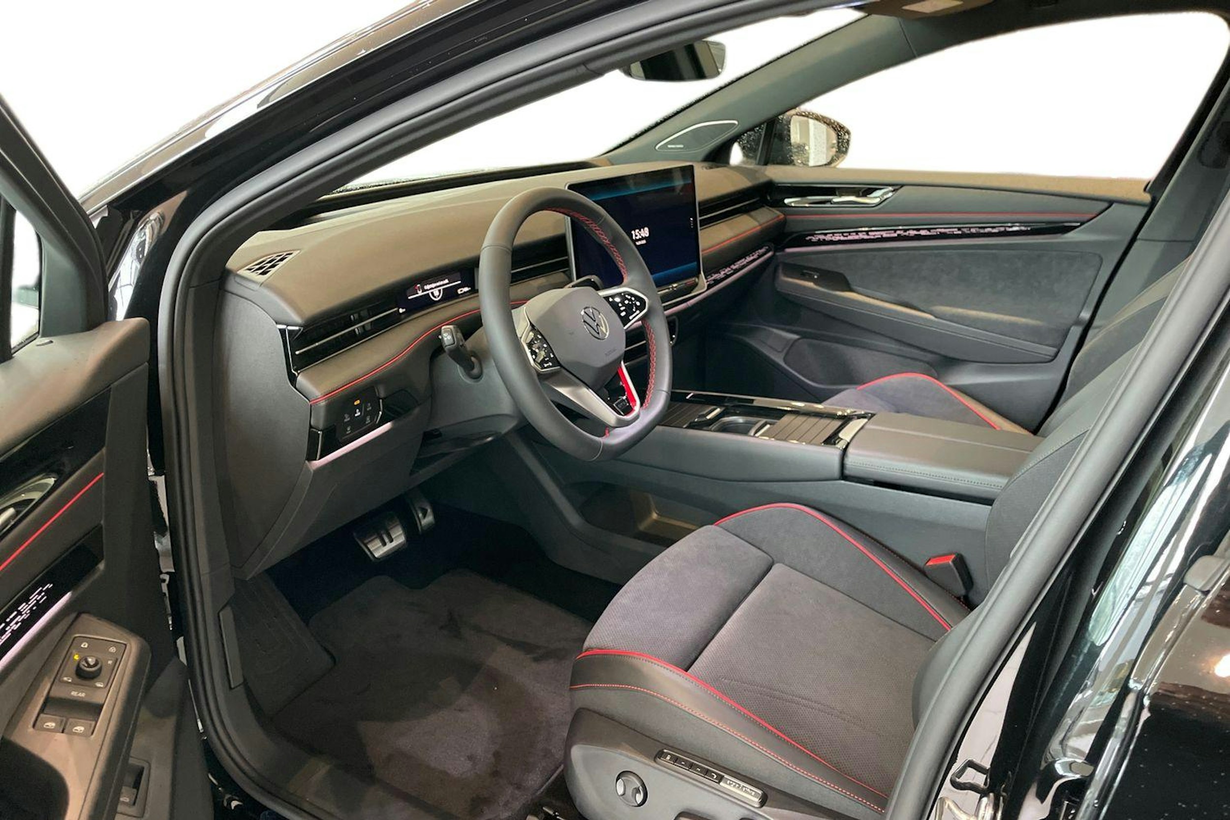 met. musta Volkswagen ID.7 2025 kuva 6.