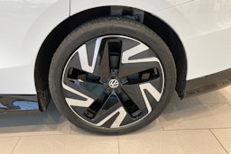 valkoinen Volkswagen ID.7 2025 kuva 10.