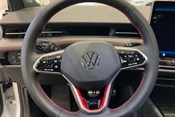 valkoinen Volkswagen ID.7 2025 kuva 14.