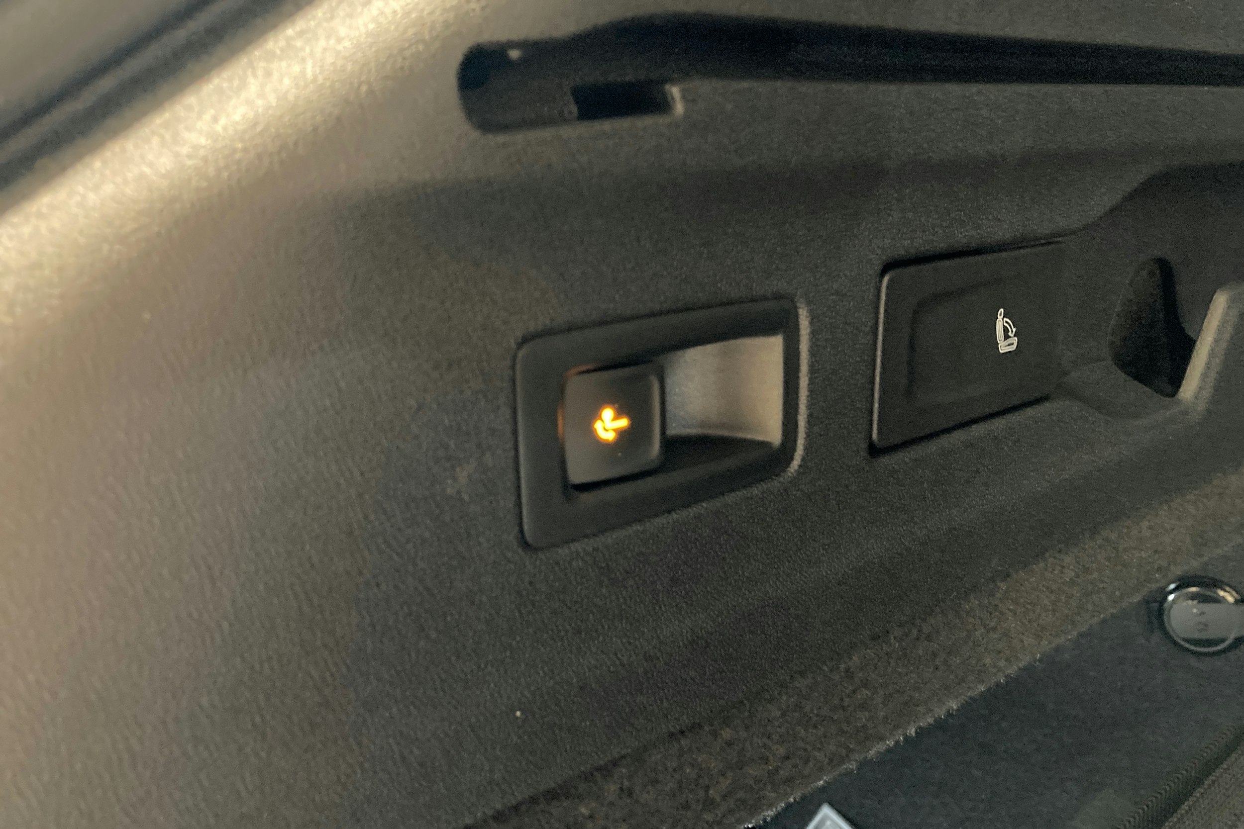 valkoinen Volkswagen ID.7 2025 kuva 19.