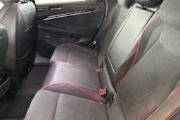 punainen Volkswagen ID.7 2025 kuva 8.