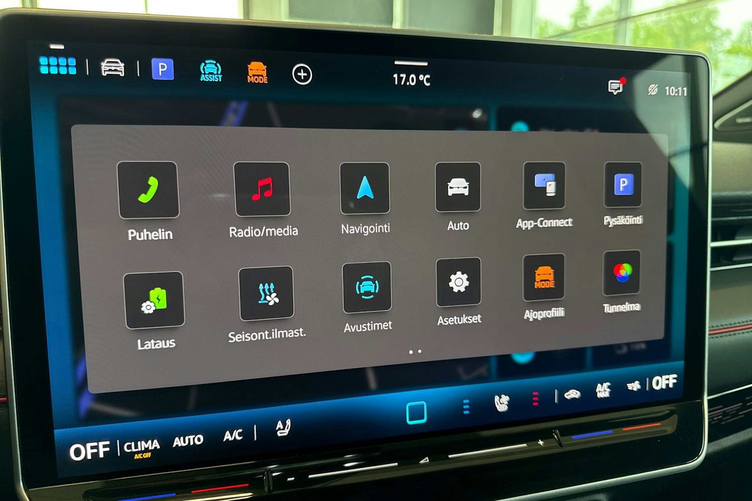 punainen Volkswagen ID.7 2025 kuva 13.