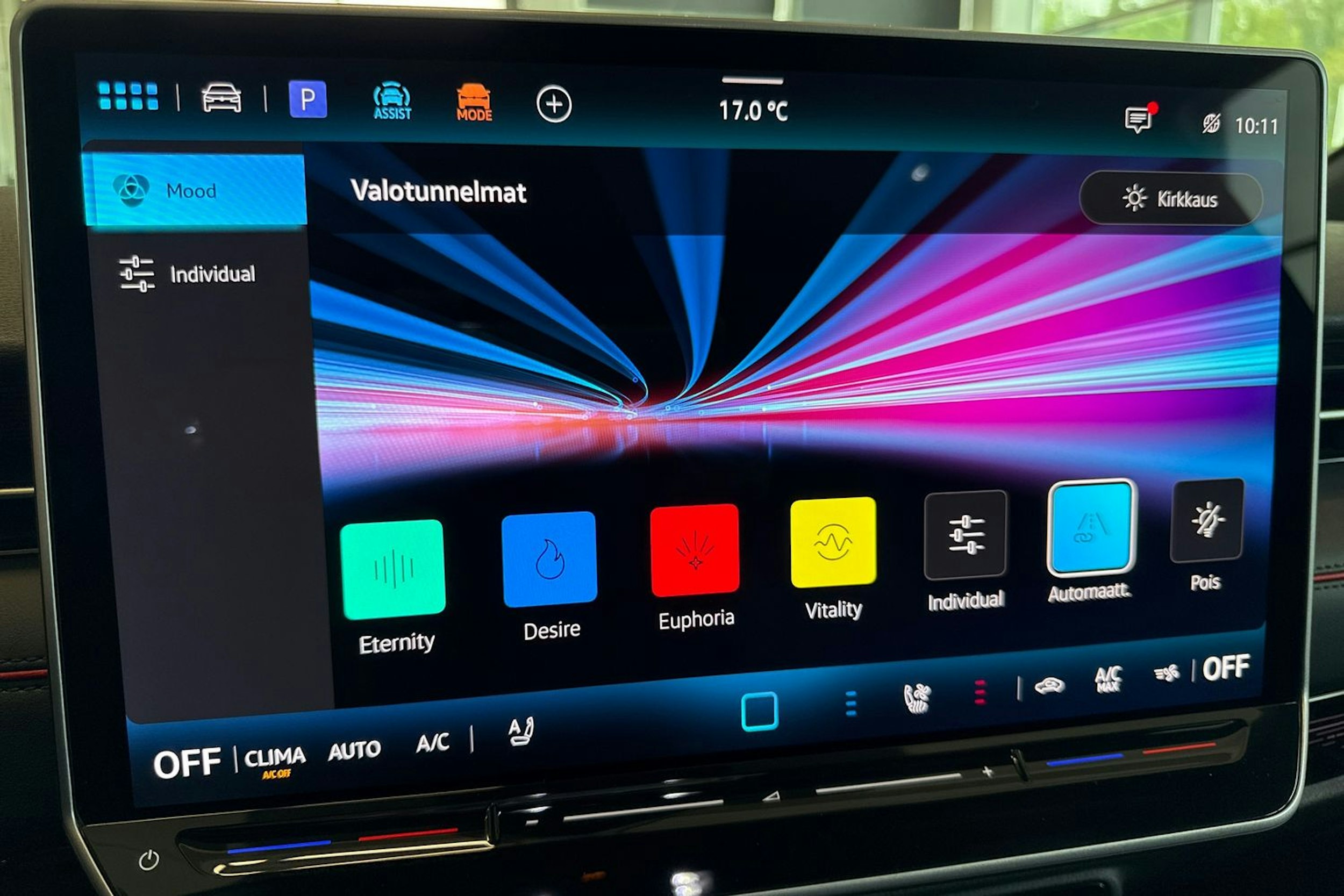 punainen Volkswagen ID.7 2025 kuva 14.