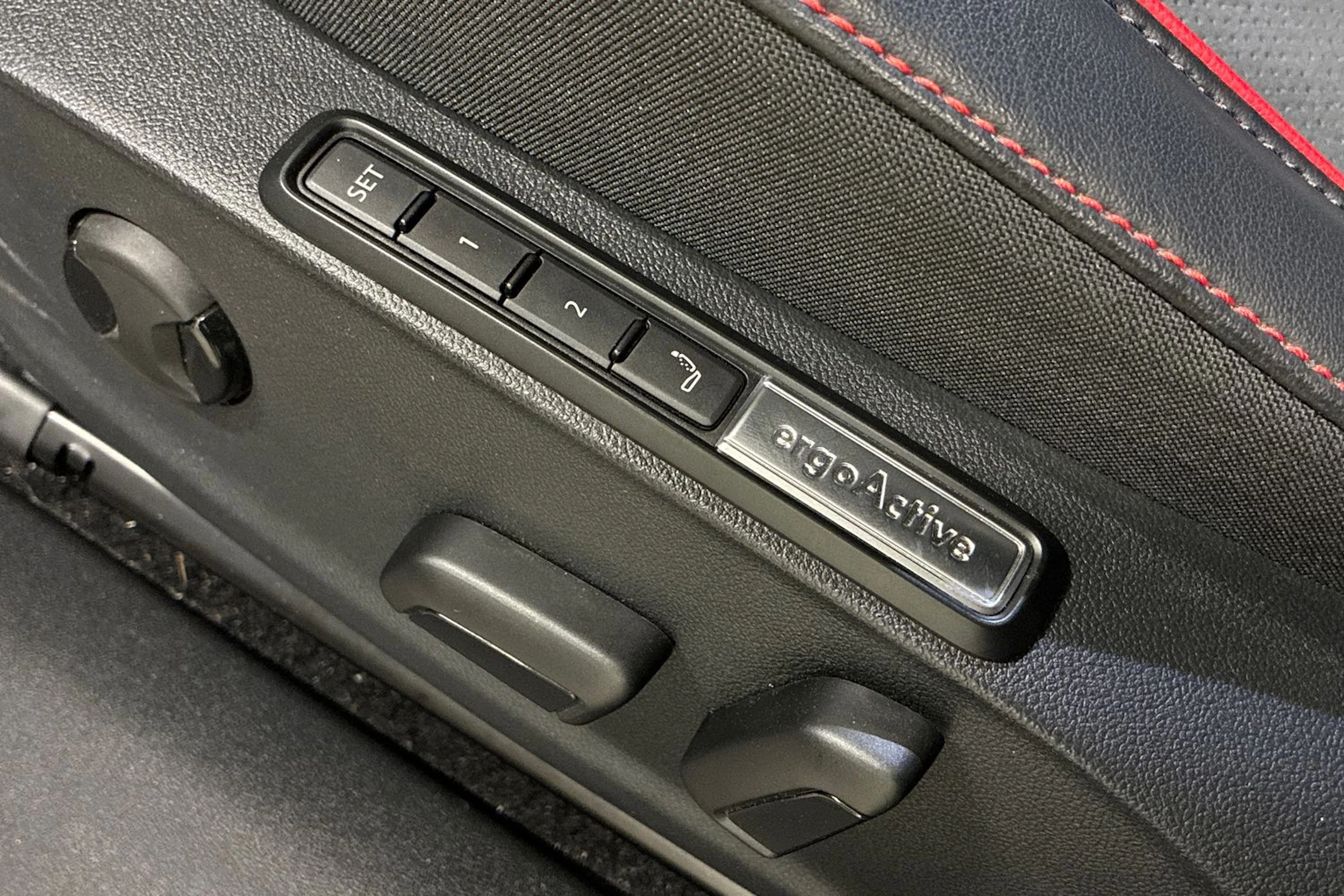 Musta Volkswagen ID.7 2025 kuva 27.