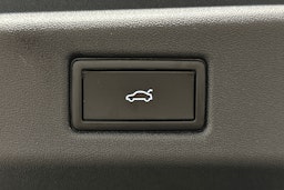 musta Volkswagen ID.7 2025 kuva 15.