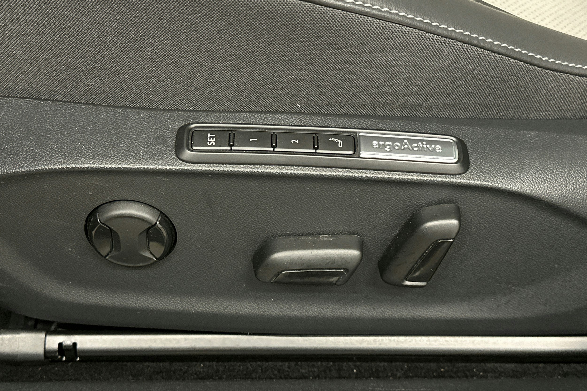 musta Volkswagen ID.7 2025 kuva 19.