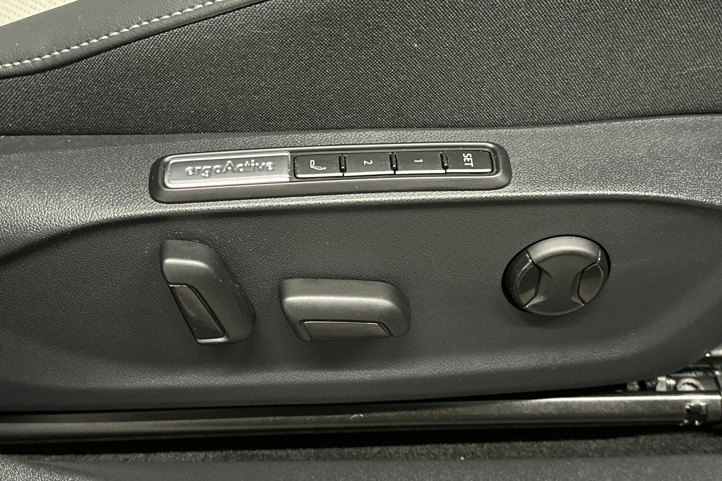 musta Volkswagen ID.7 2025 kuva 20.