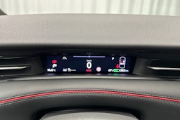 punainen Volkswagen ID.7 2025 kuva 16.