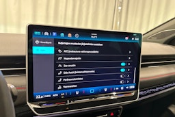 punainen Volkswagen ID.7 2025 kuva 22.