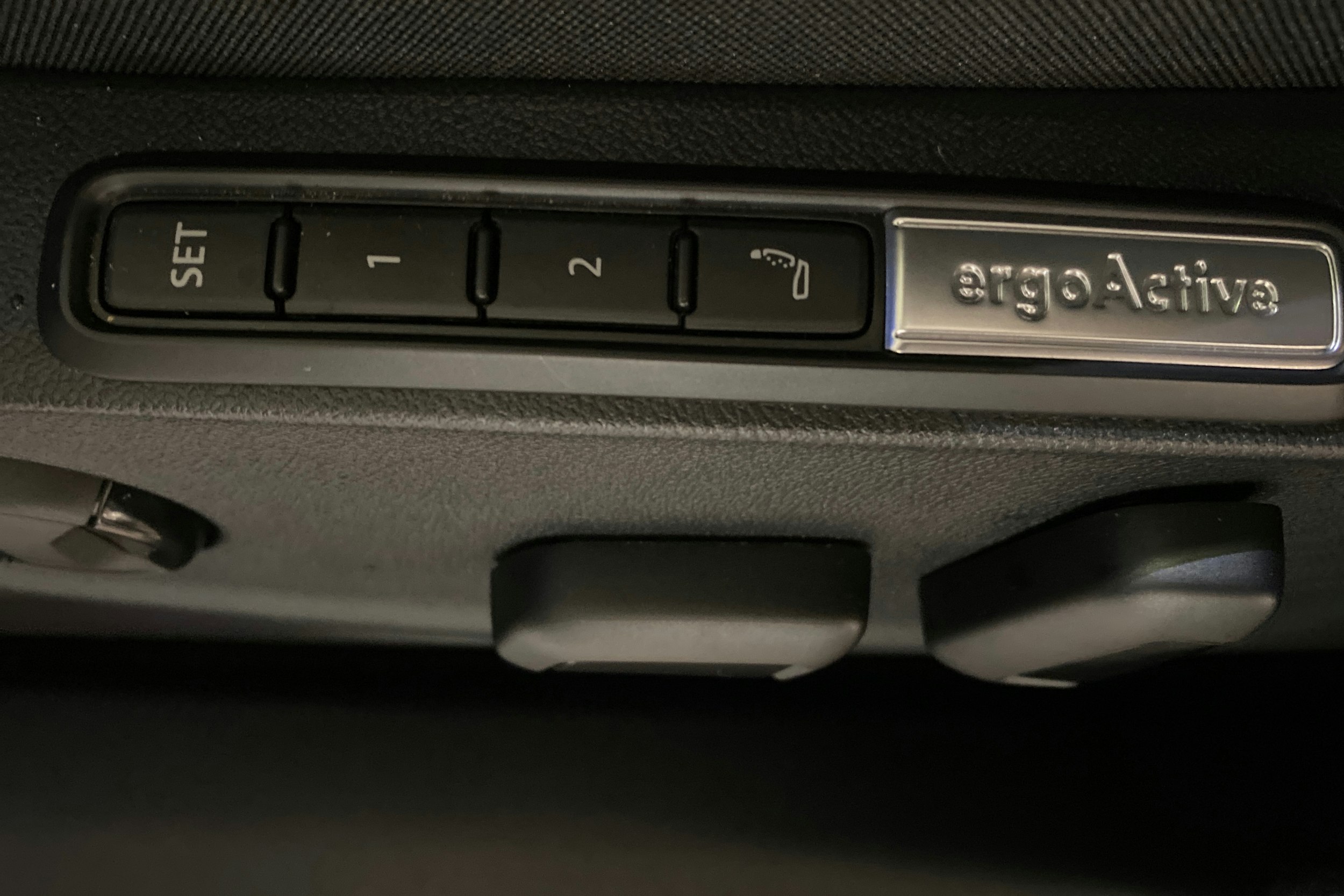 valkoinen Volkswagen ID.7 2025 kuva 21.