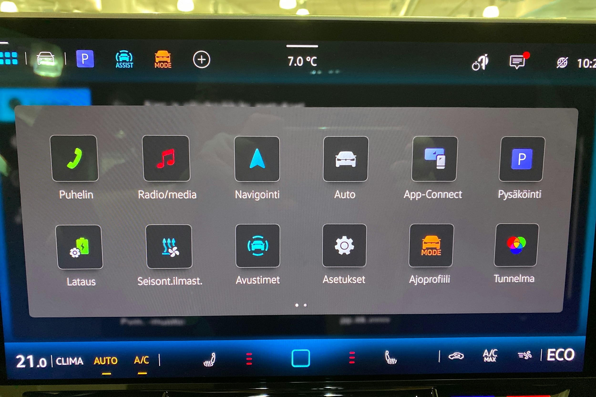 valkoinen Volkswagen ID.7 2025 kuva 25.