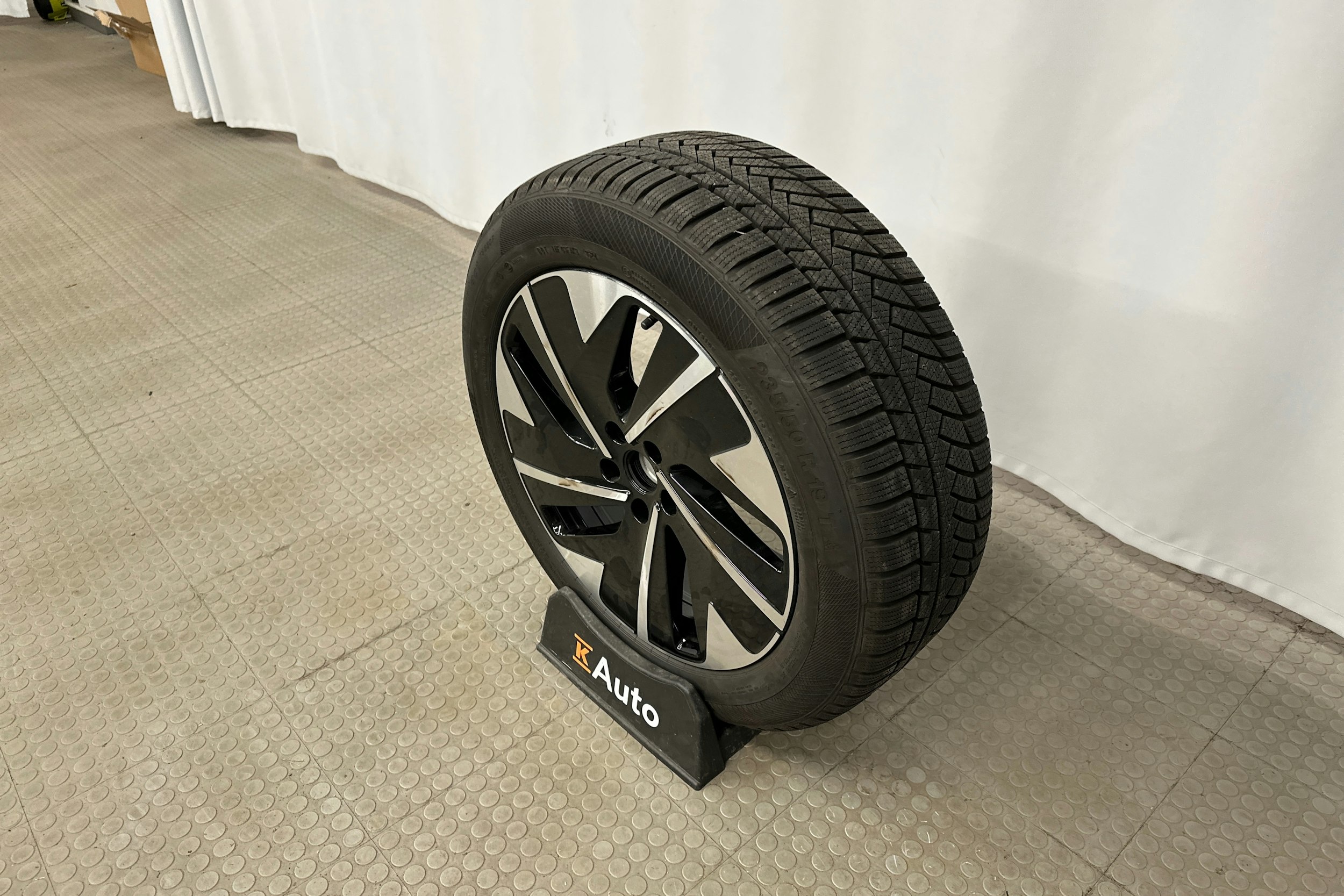 sininen Volkswagen ID.7 2025 kuva 10.