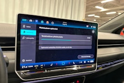 sininen Volkswagen ID.7 2025 kuva 21.