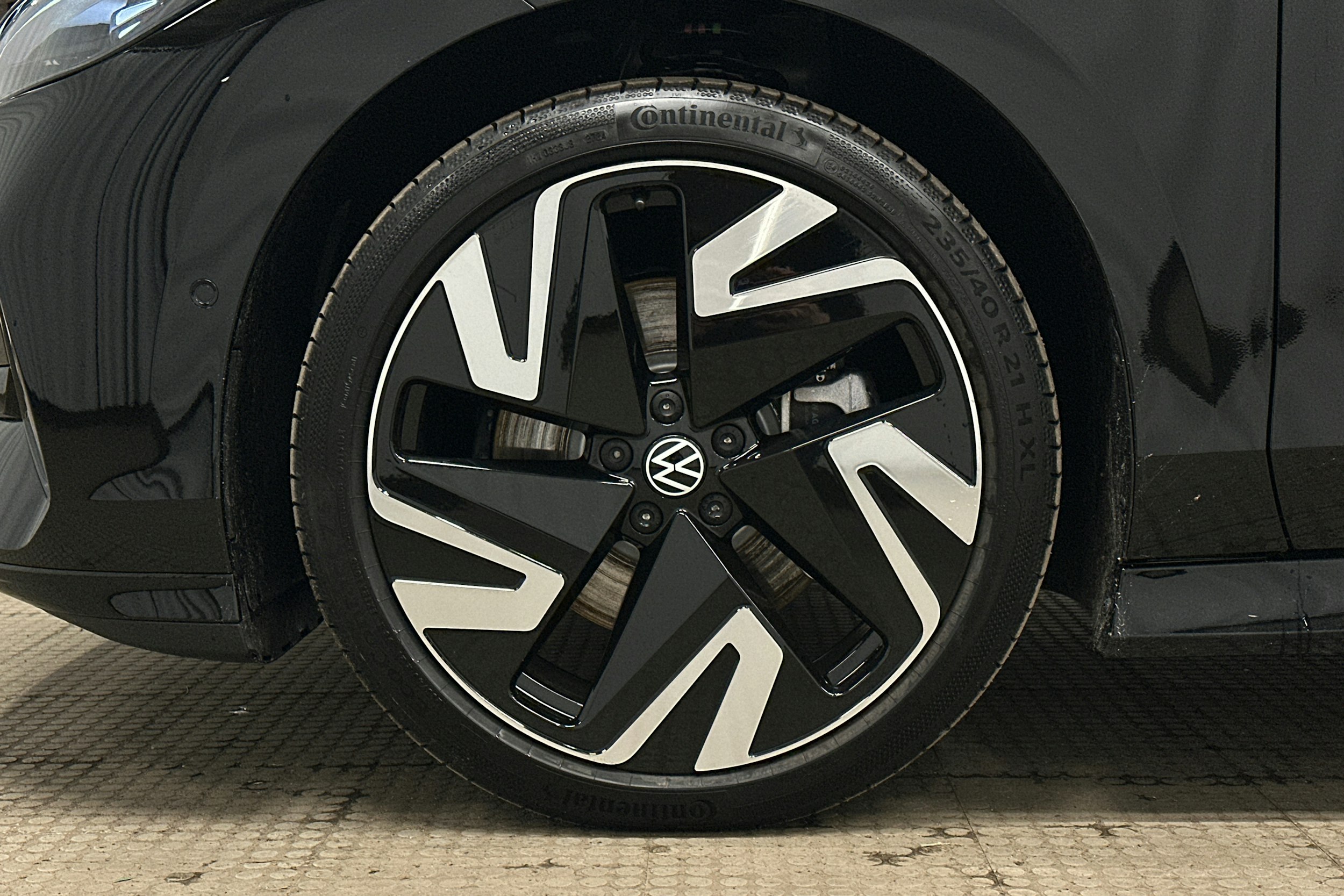 musta Volkswagen ID.7 2025 kuva 11.