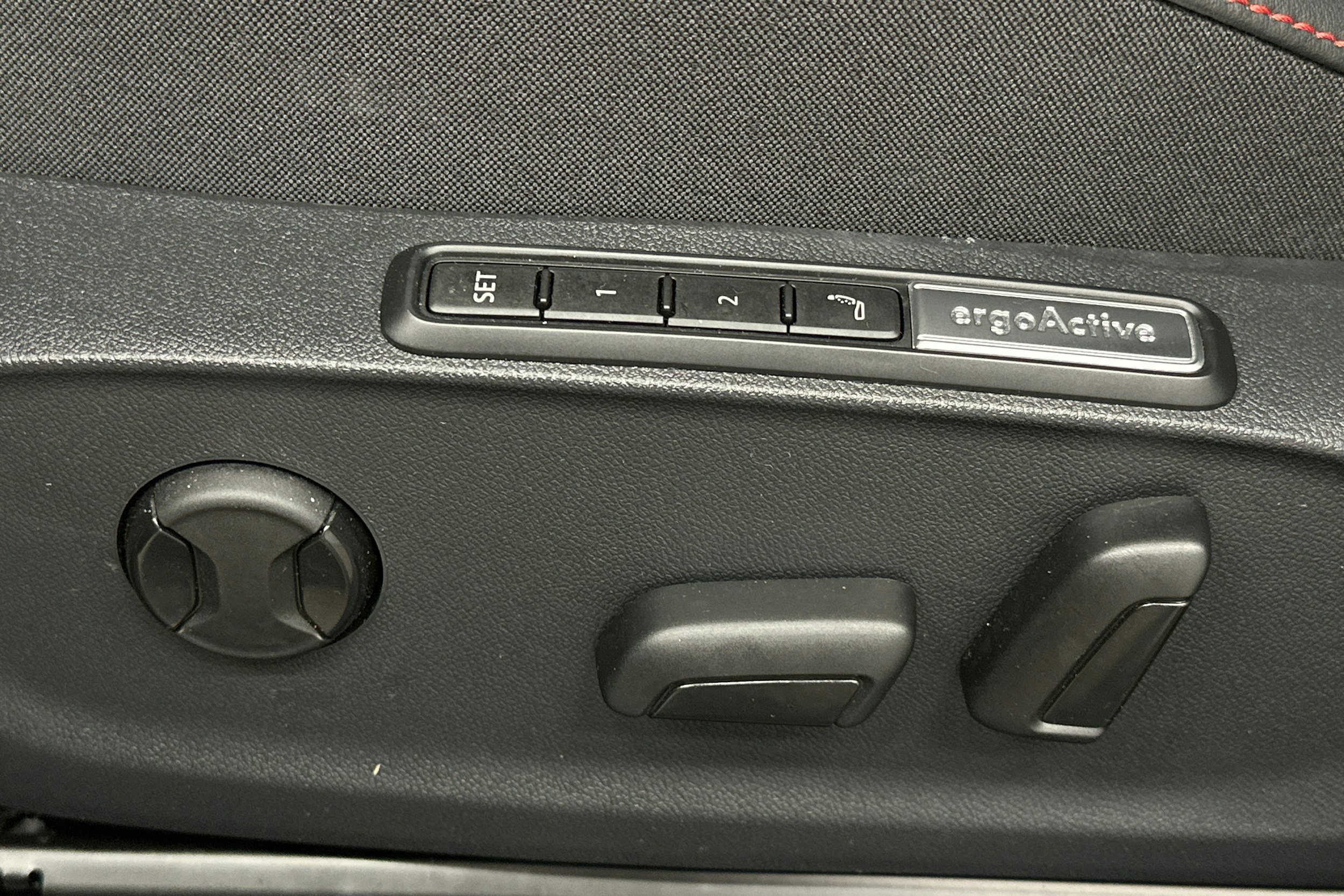 musta Volkswagen ID.7 2025 kuva 19.