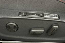 musta Volkswagen ID.7 2025 kuva 19.