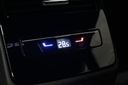 valkoinen Volkswagen ID.7 2025 kuva 17.