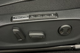 valkoinen Volkswagen ID.7 2025 kuva 20.