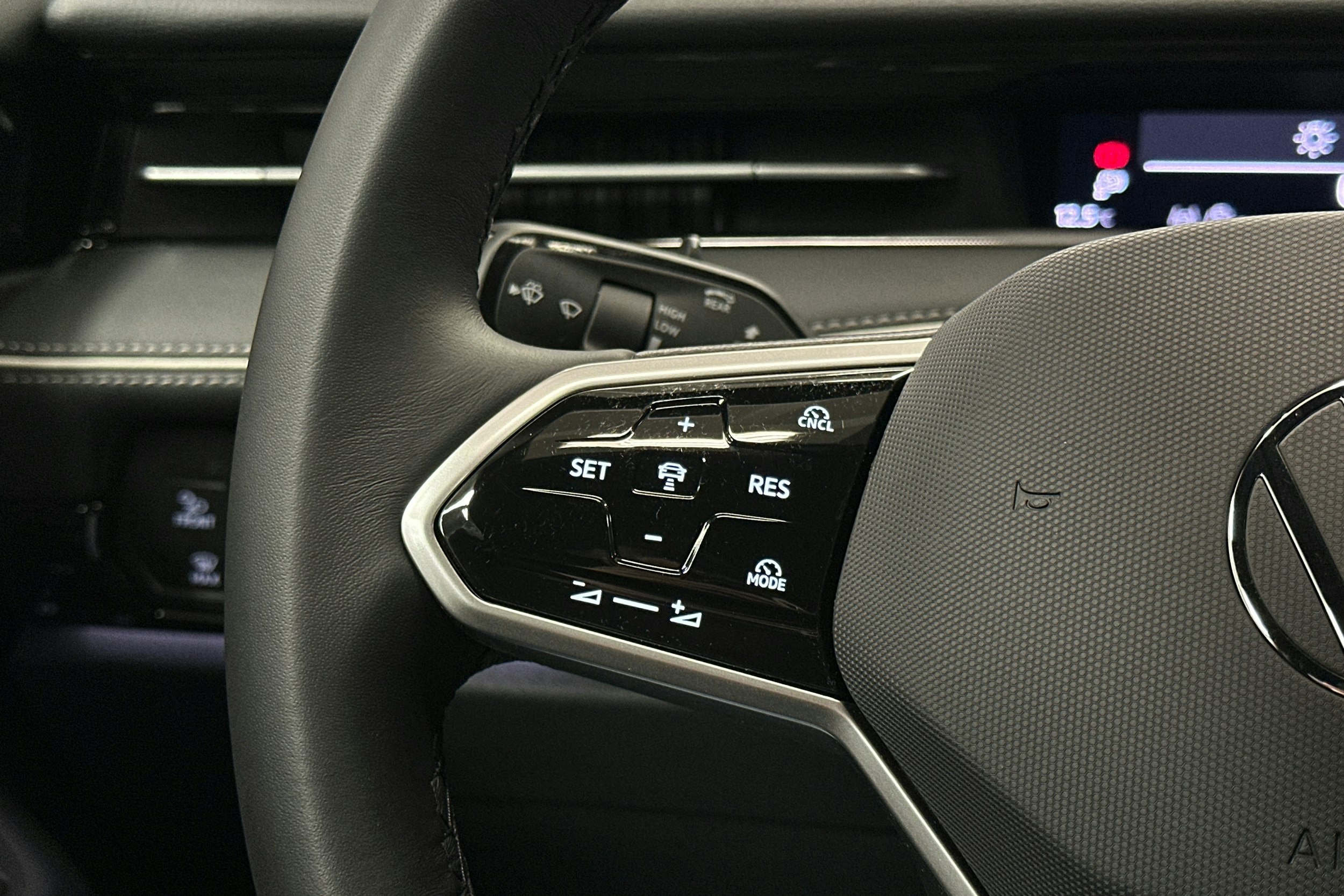 valkoinen Volkswagen ID.7 2025 kuva 22.