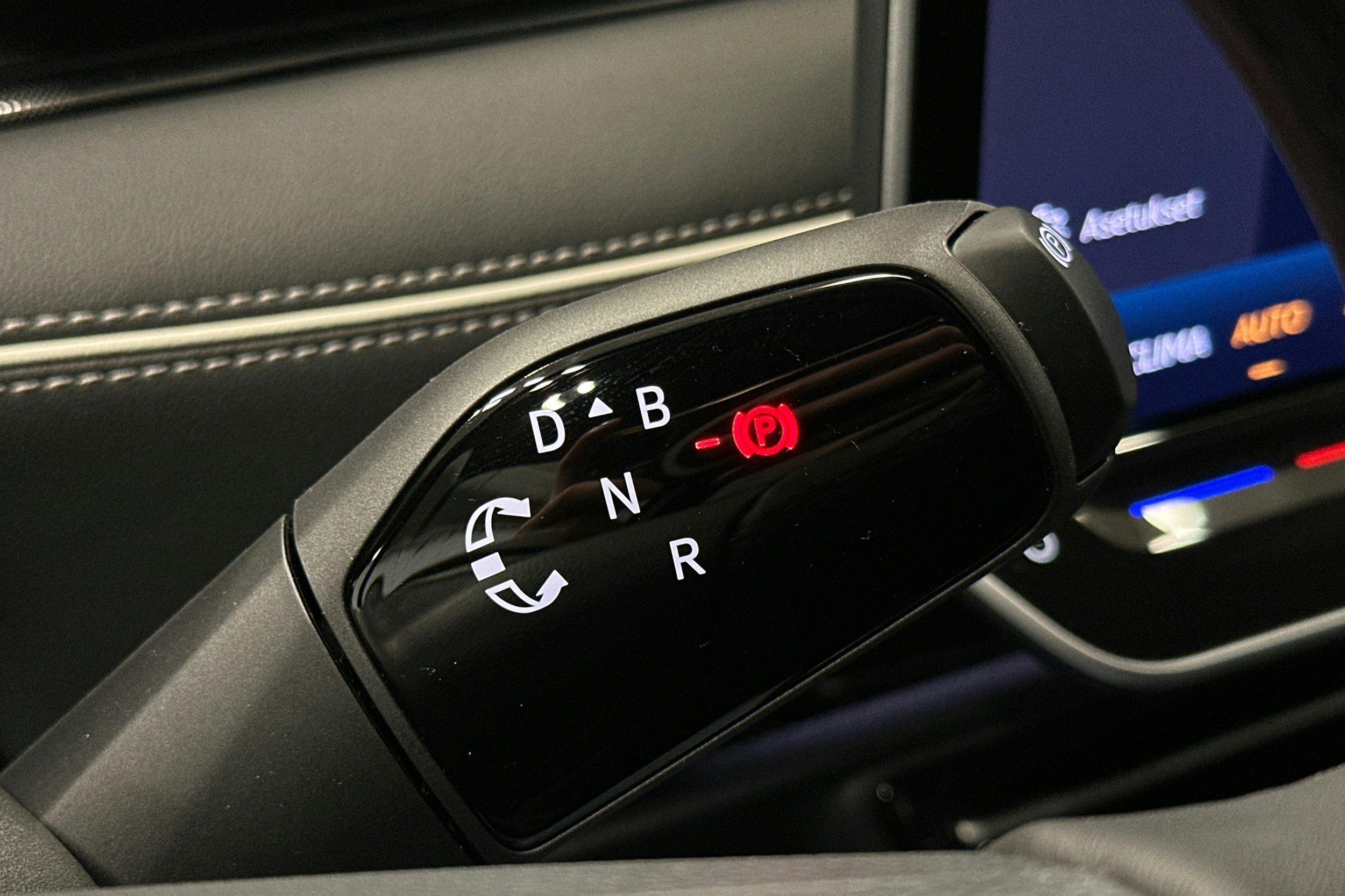 valkoinen Volkswagen ID.7 2025 kuva 24.