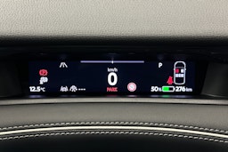 valkoinen Volkswagen ID.7 2025 kuva 25.