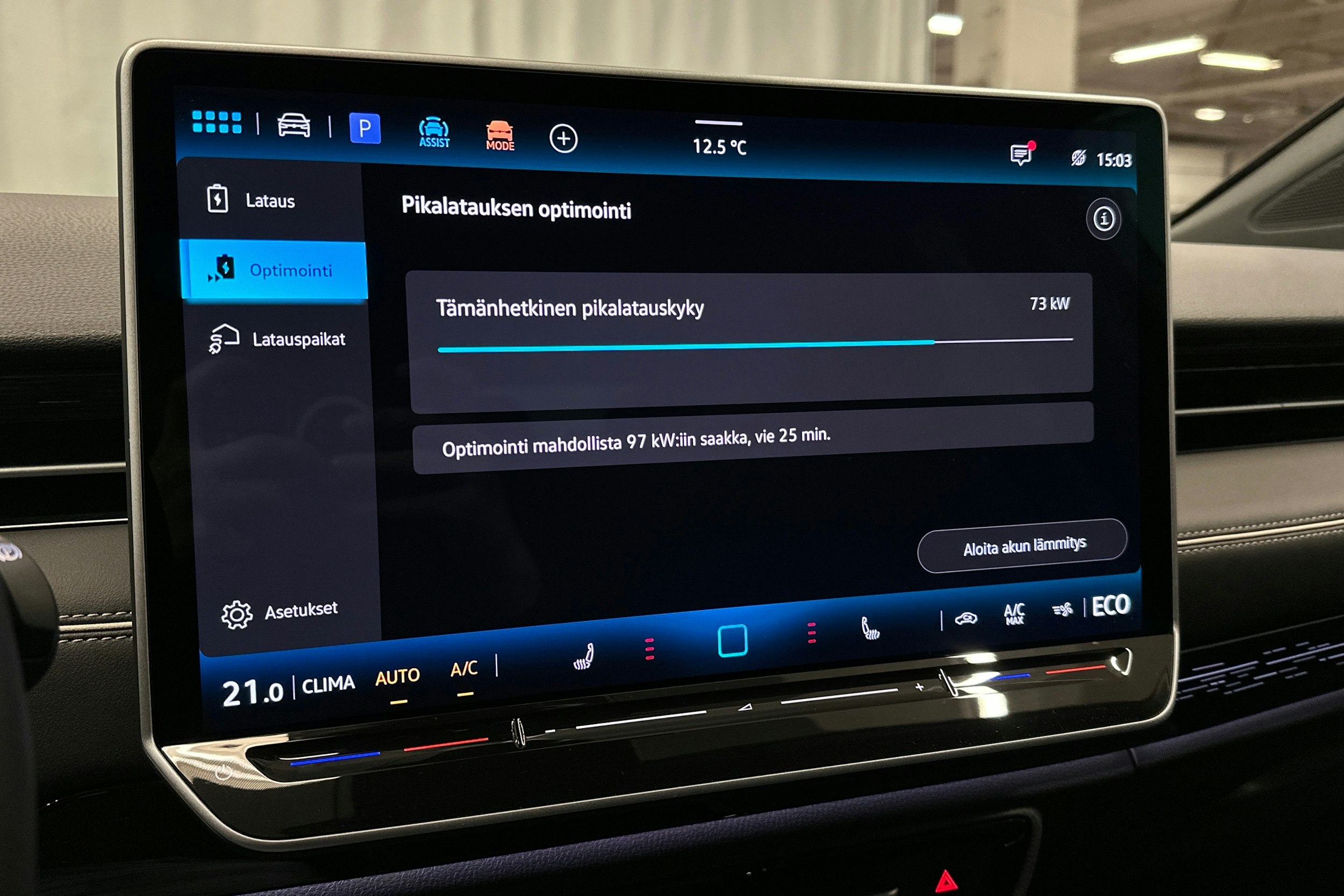 valkoinen Volkswagen ID.7 2025 kuva 29.