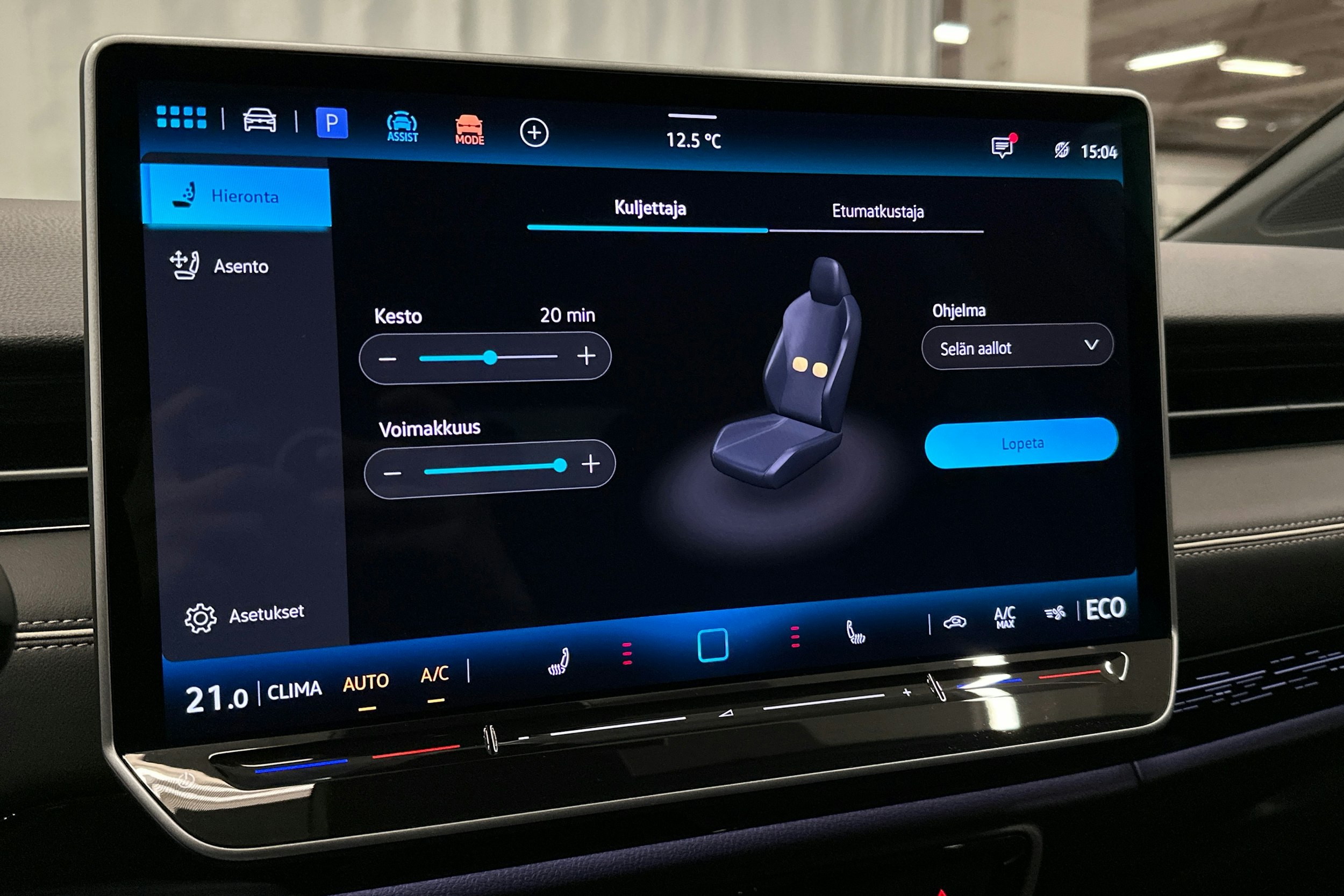 valkoinen Volkswagen ID.7 2025 kuva 34.