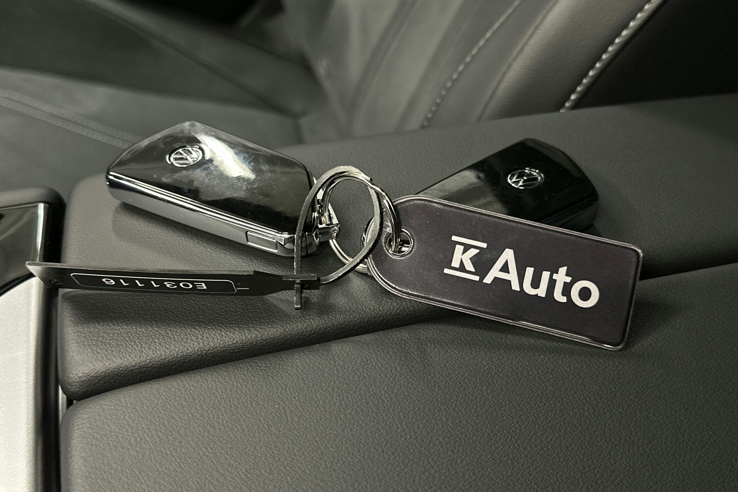 valkoinen Volkswagen ID.7 2025 kuva 37.