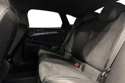 sininen Volkswagen ID.7 2025 kuva 8.