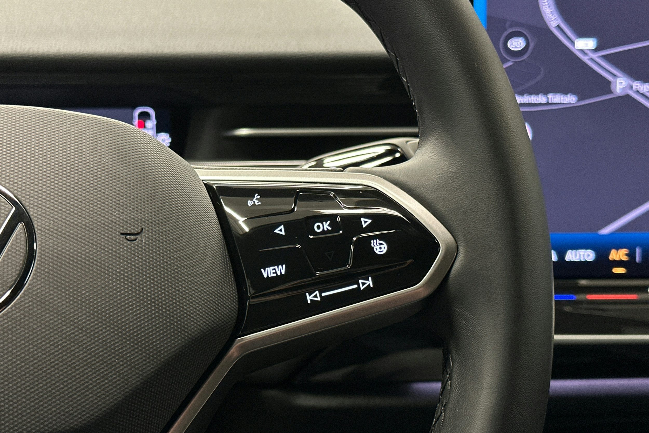 sininen Volkswagen ID.7 2025 kuva 20.