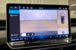 sininen Volkswagen ID.7 2025 kuva 31.