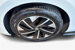 valkoinen Volkswagen ID.7 2025 kuva 12.
