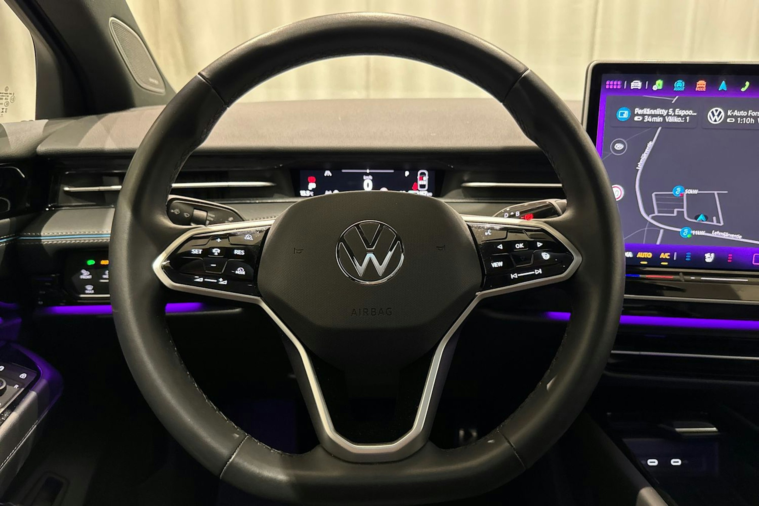 met. musta Volkswagen ID.7 2025 kuva 18.