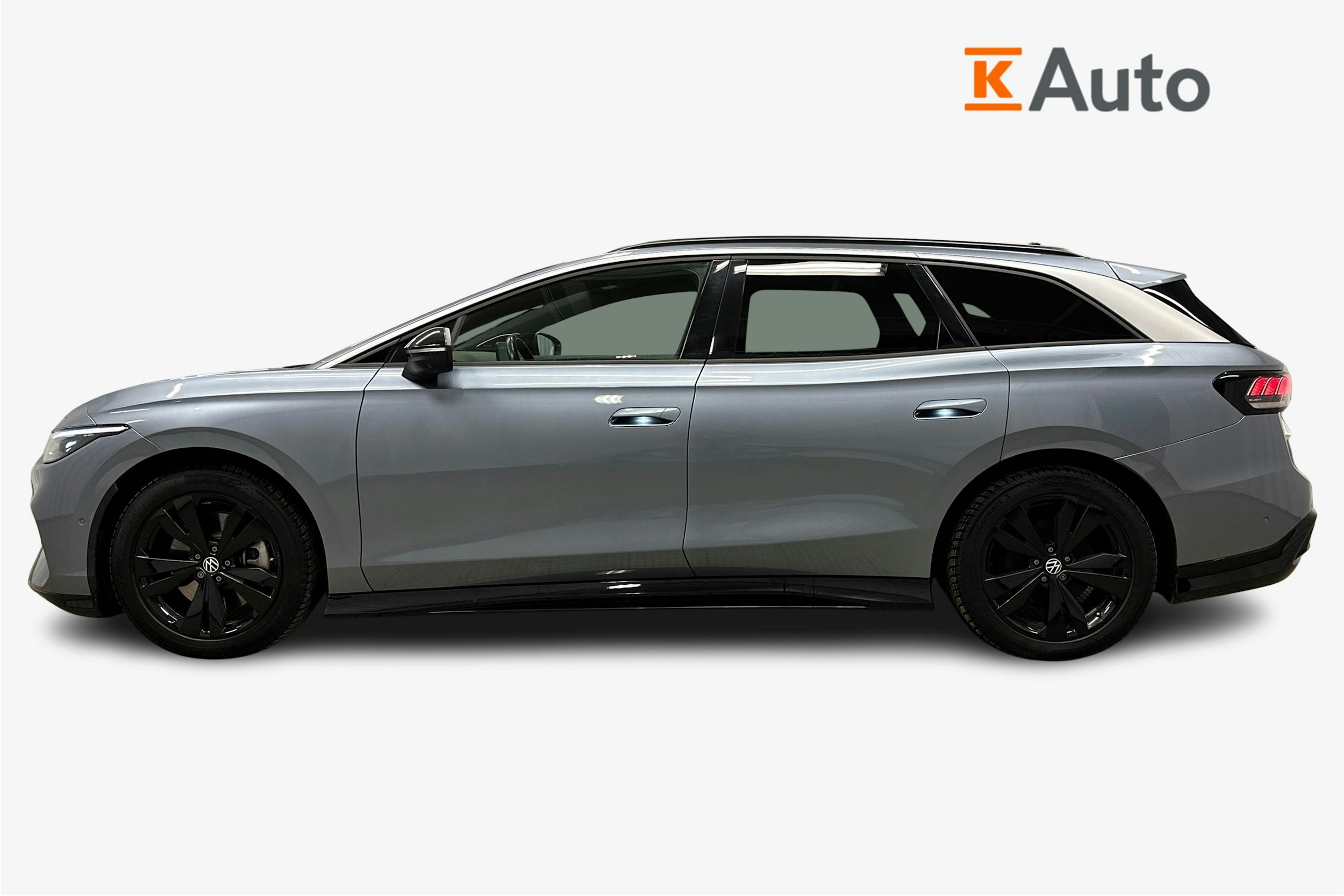 sininen Volkswagen ID.7 2025 kuva 6.