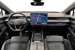 sininen Volkswagen ID.7 2025 kuva 9.