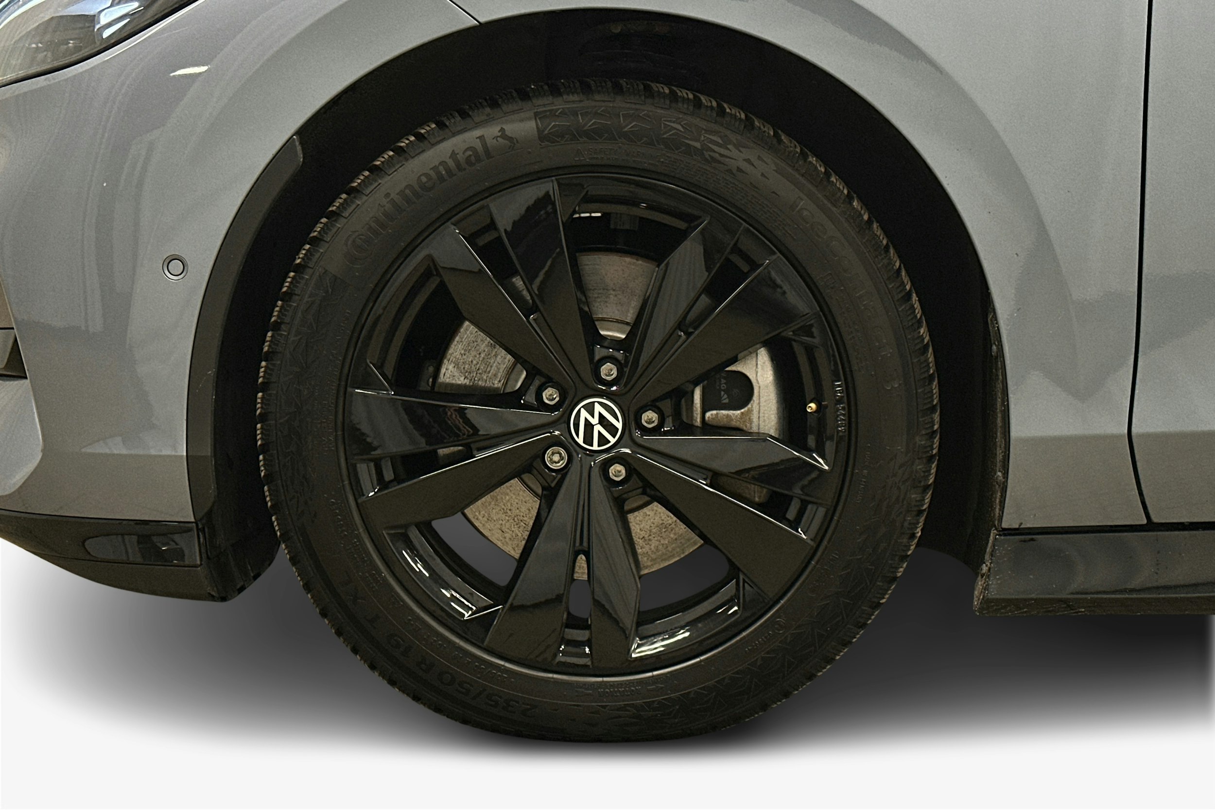 sininen Volkswagen ID.7 2025 kuva 11.